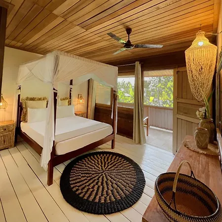 Hotel Iru Maldives Thulusdhoo Esterno foto
