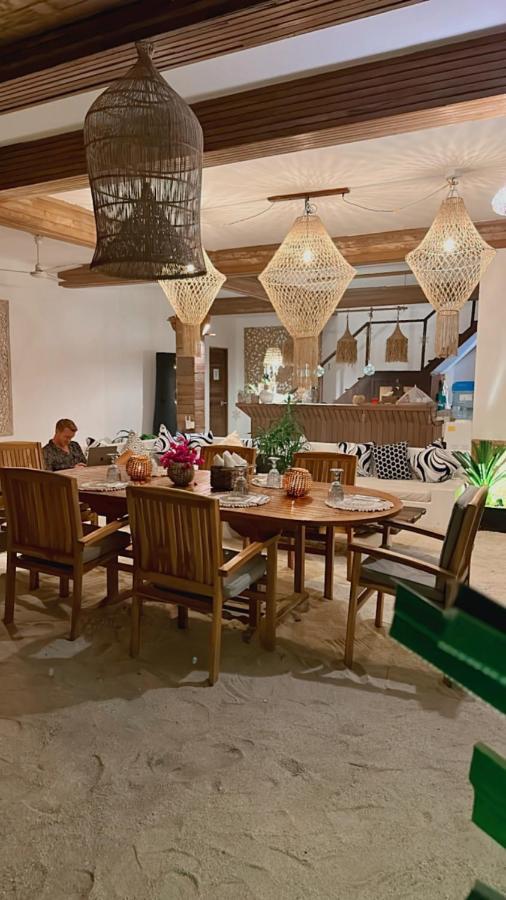 Iru Maldives Guest house Thulusdhoo